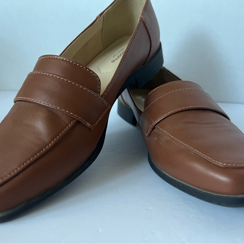 Liz Claiborne Tan Memory Foam Loafers 7W